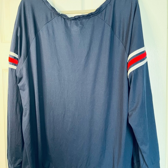 Disney Cruise Line “Cruise Mode” Pullover Pockets Plus 2X Long Sleeve - Picture 3 of 5